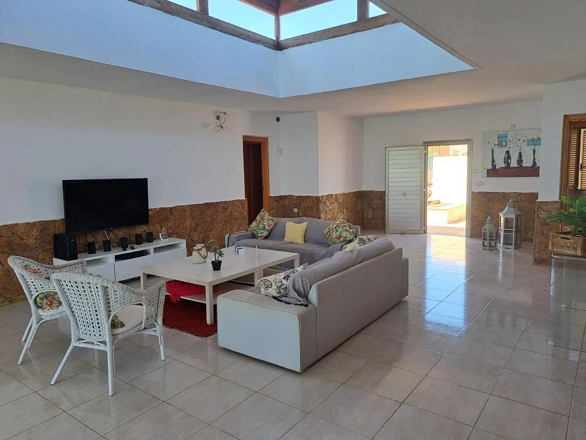 VILLA PARADISE La Guirra 스페인